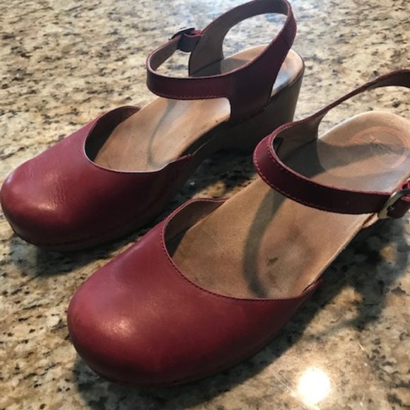 dansko sam red
